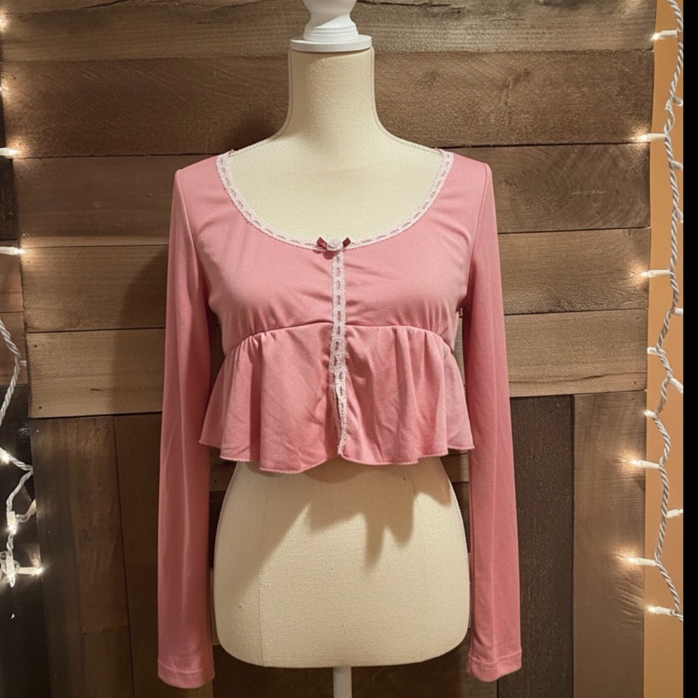 Chic Pink Button-Front Crop Top